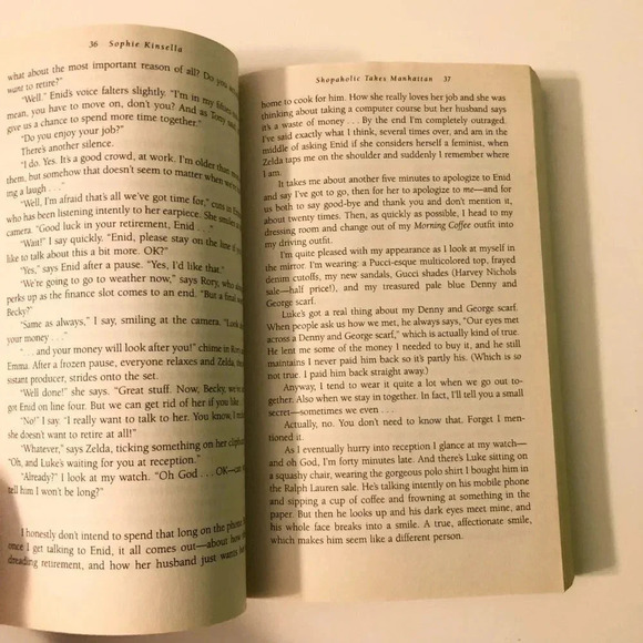 Lot of 4 Sophie Kinsella Books  Shopaholic - Picture 8 of 15